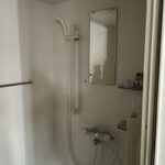 浴槽は設置せず、シャワールームのみにしました