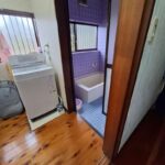 before　在来工法のタイルのお風呂は、換気扇と照明器具の連動という問題もあり、とにかく寒い、、、
