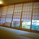和室は風情ある雪見障子で間仕切れます。