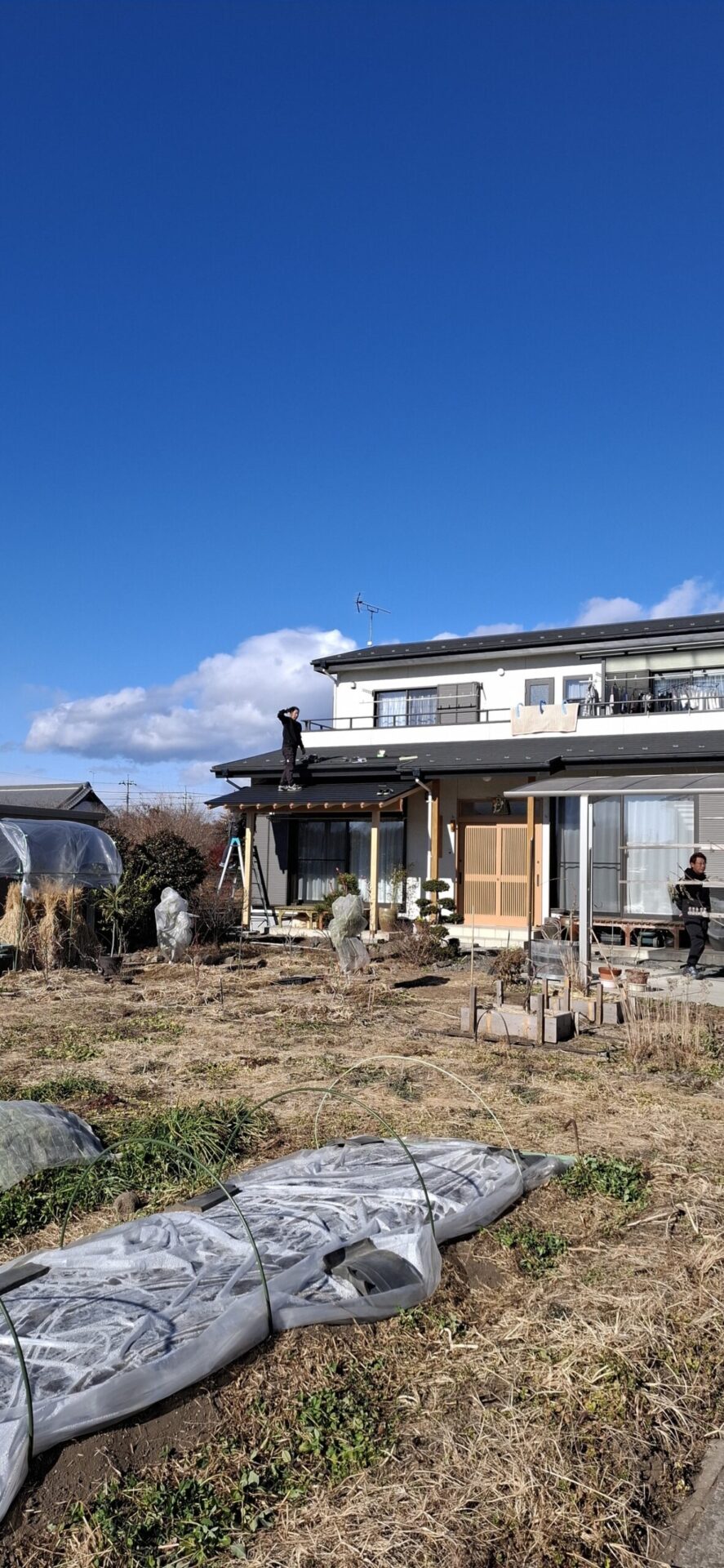 年末ギリギリに屋根も葺き終わり、完成！！
