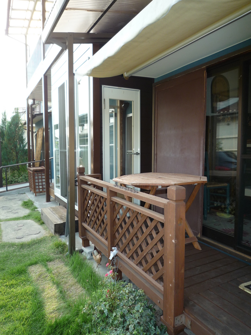 パン屋さんをやっているのでショップに行けるように導線も確保しました。